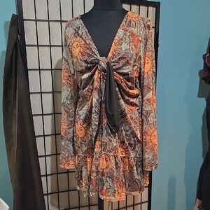 SHEIN Curve 4XL Sun Astrology Print Half Wrap Dress With Bell Sleeves